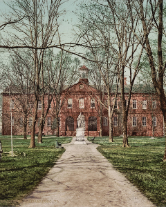 William and Mary College, Williamsburg, Virginia, circa 1902 small.png